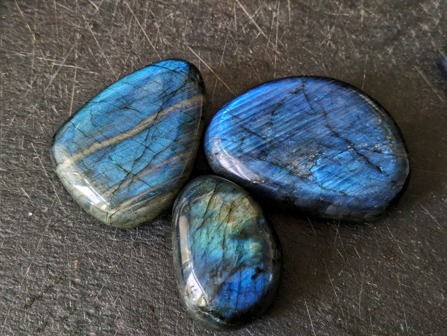 Labradorite Blue Medium Palmstones