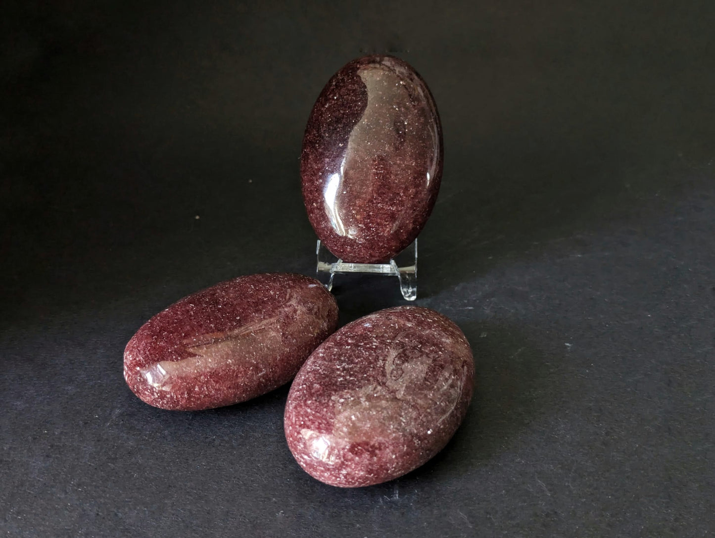 Strawberry Quartz Palmstone